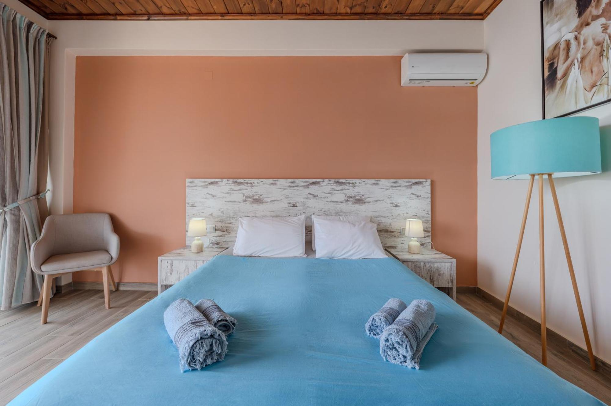 Souda Bay Cottage Плакиас Екстериор снимка