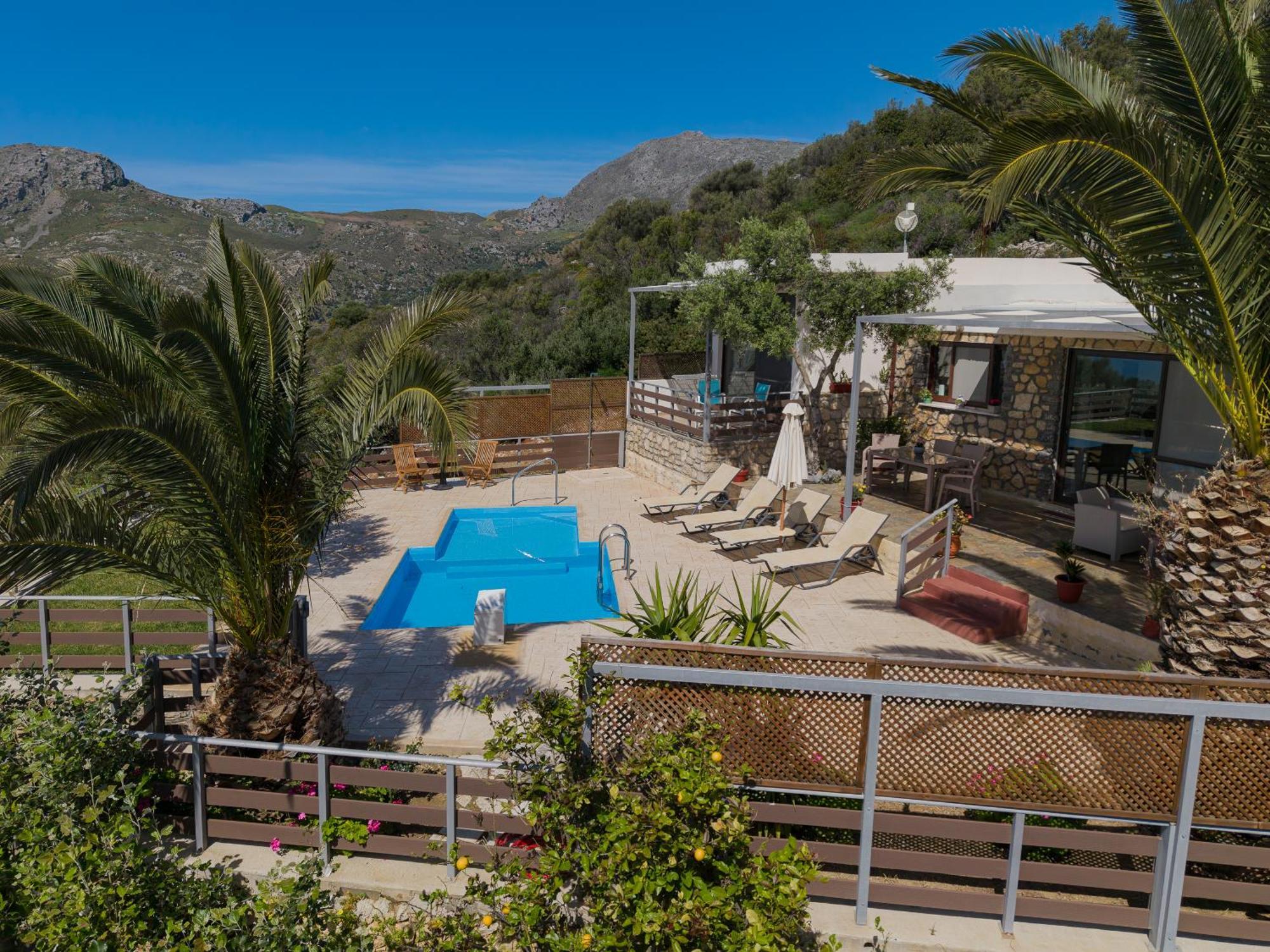 Souda Bay Cottage Плакиас Екстериор снимка